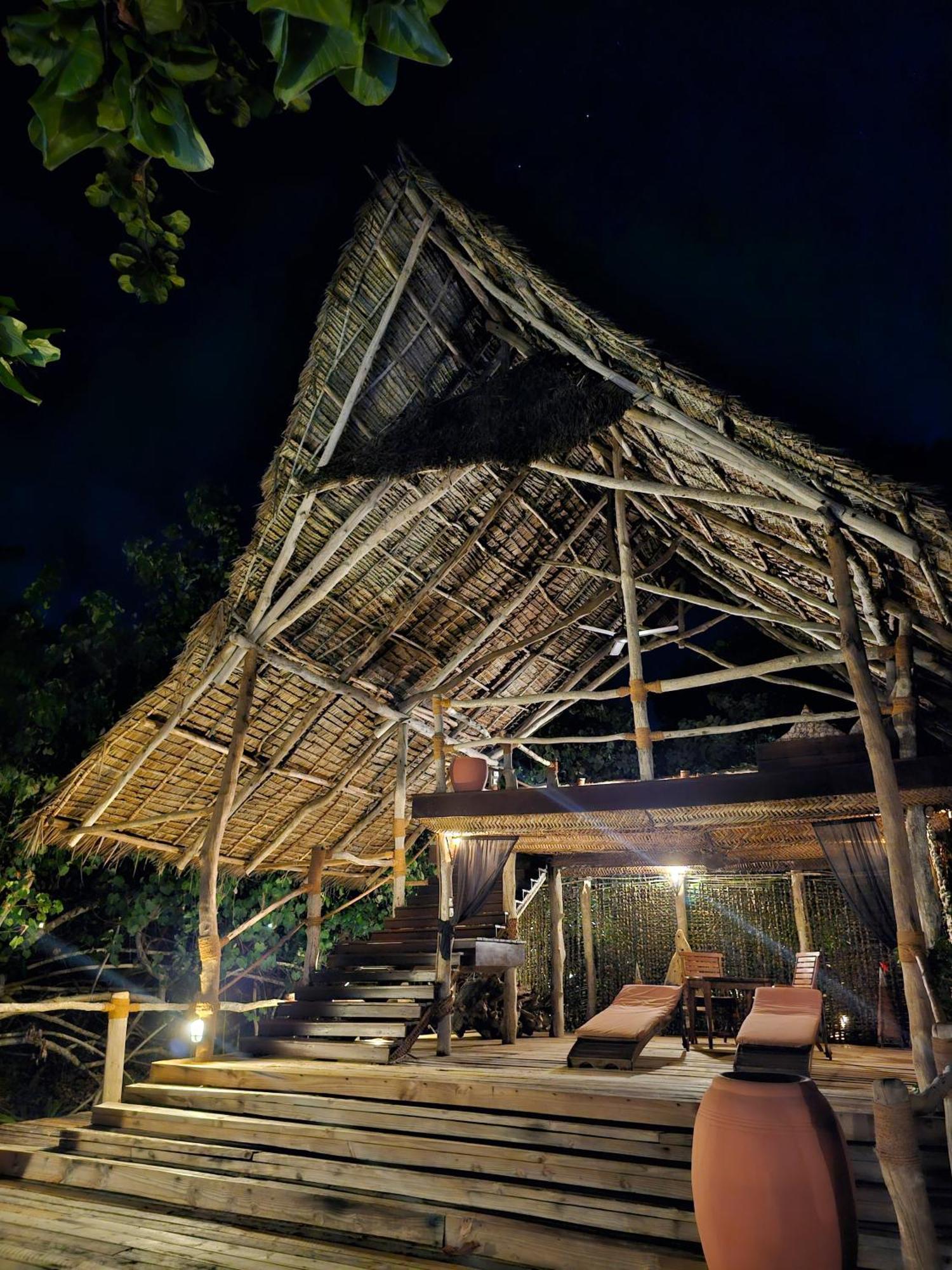 Fundu Lagoon Wambaa Bagian luar foto